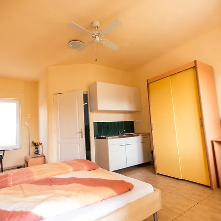 Guest house Poarta Oilor